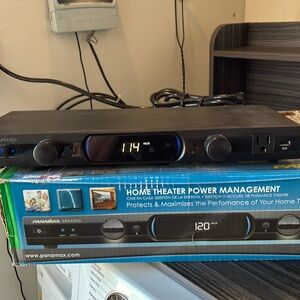 Panamax MR4300 Home Theater Power Management System